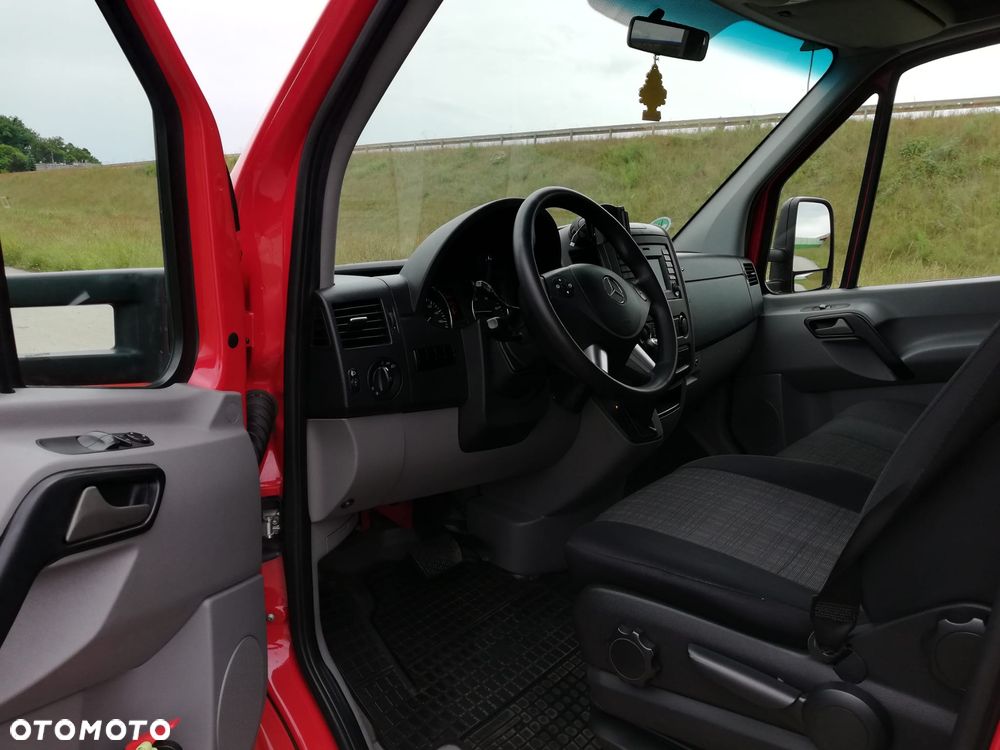 Mercedes-Benz Sprinter - 9