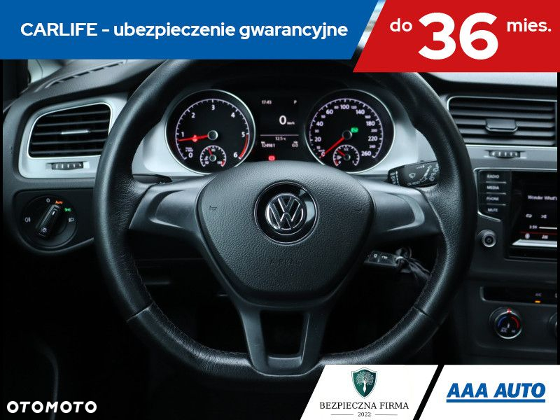 Volkswagen Golf - 18