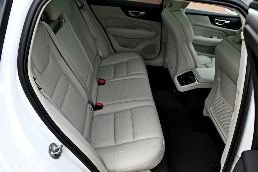Volvo V60 B3 B Geartronic Inscription - 23