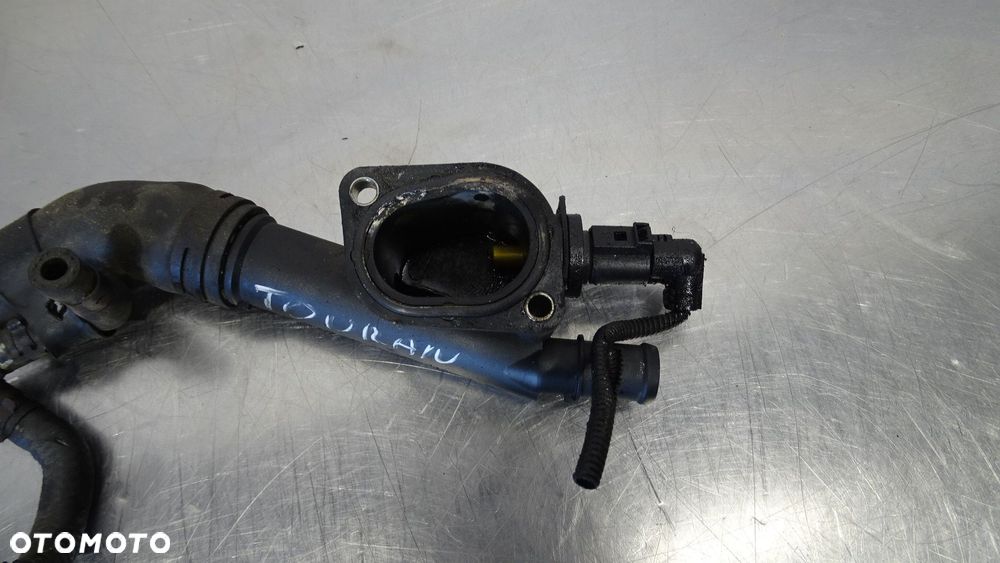 OBUDOWA TERMOSTATU VOLKSWAGEN TOURAN I 2.0 - 7