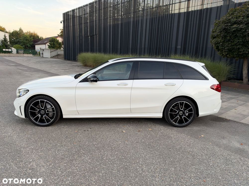 Mercedes-Benz Klasa C 300 d 9G-TRONIC AMG Line - 12