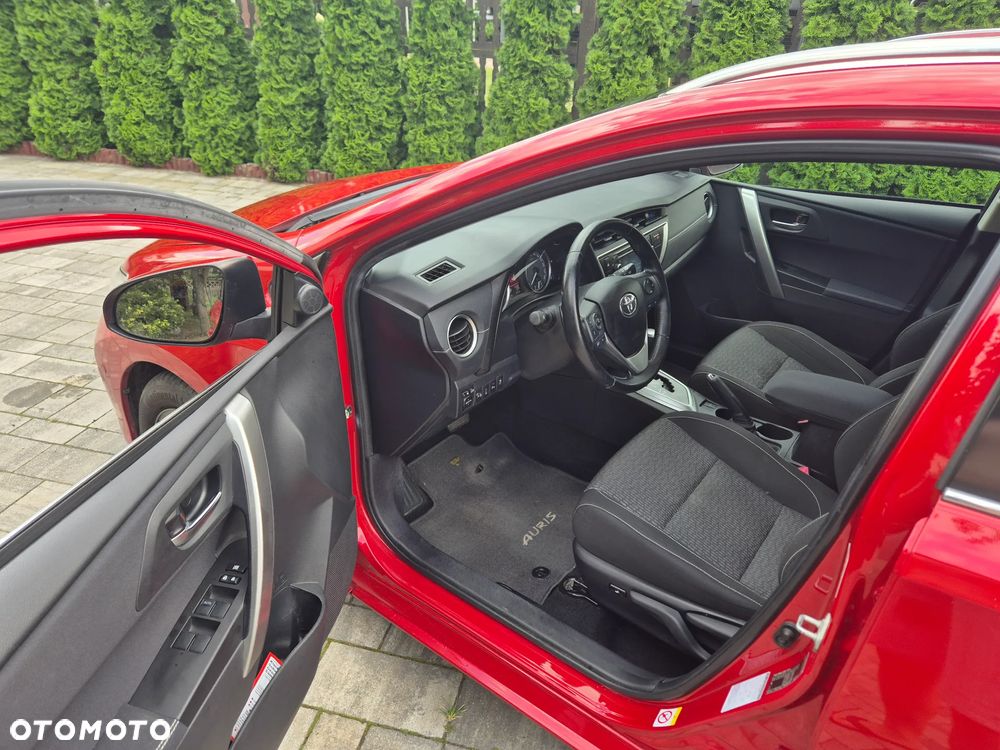 Toyota Auris - 17