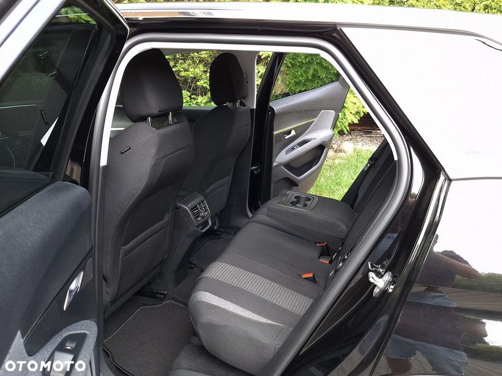Peugeot 3008 BlueHDi 130 Stop & Start EAT8 Allure - 13
