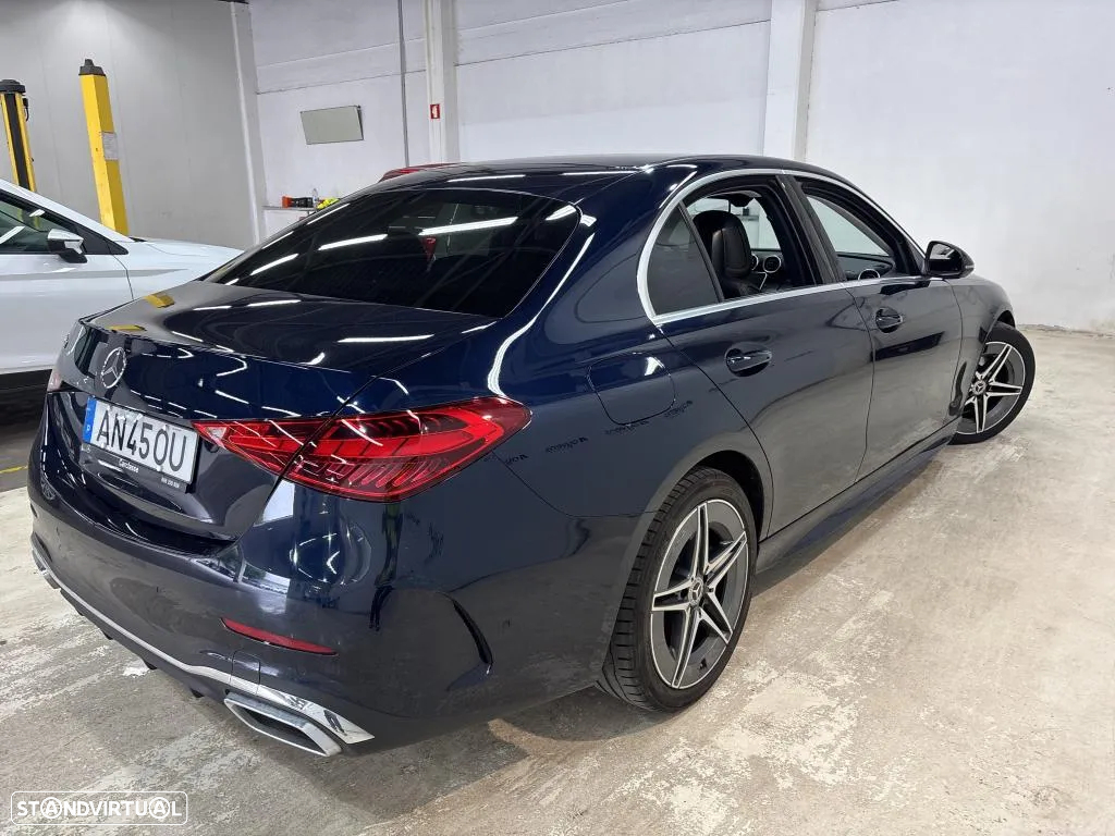 Mercedes-Benz C 300 de AMG Line - 2