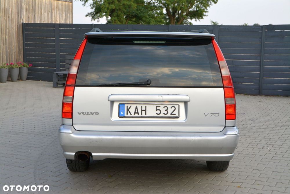 Volvo V70 2.5 - 11