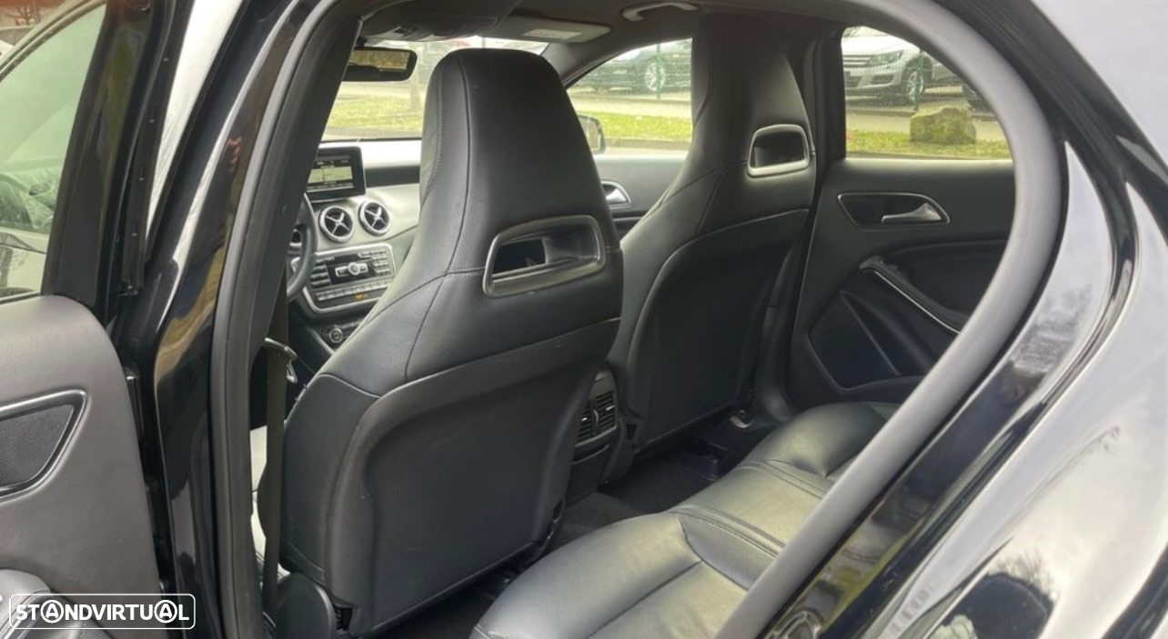 Mercedes-Benz GLA 200 (CDI) d 4Matic 7G-DCT AMG Line - 28