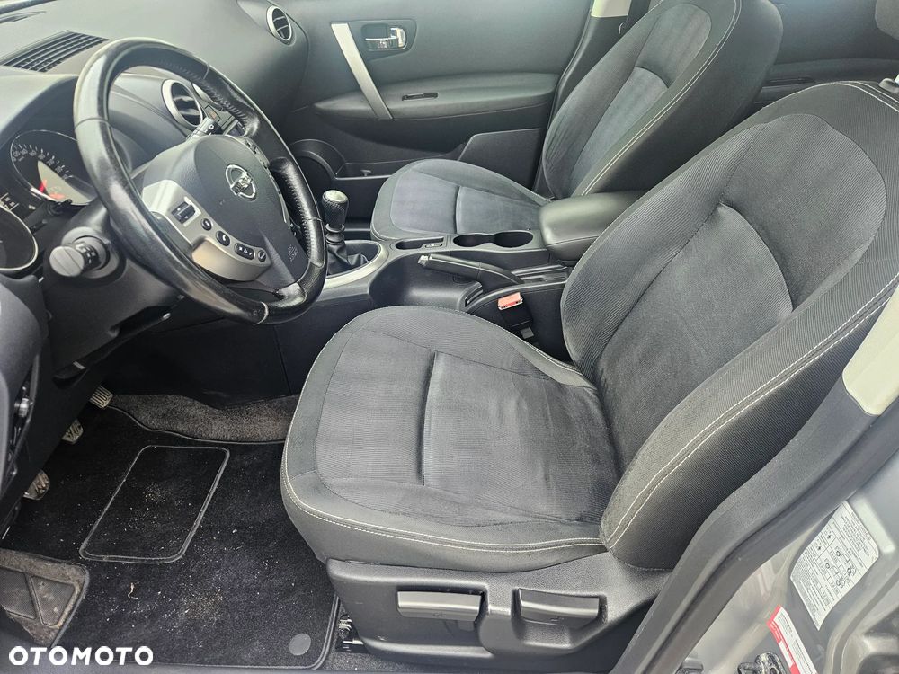 Nissan Qashqai 2.0 dCi DPF acenta - 12