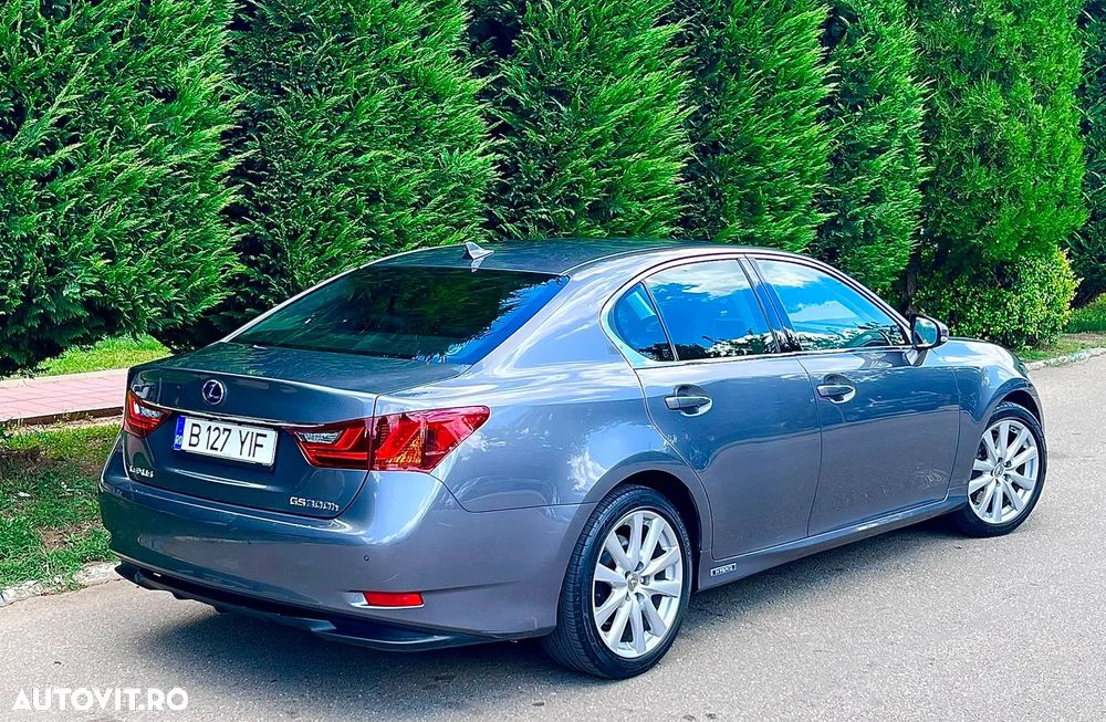 Lexus Seria GS - 9