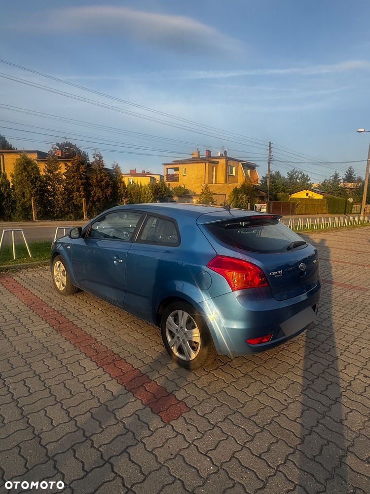 Kia Ceed - 15