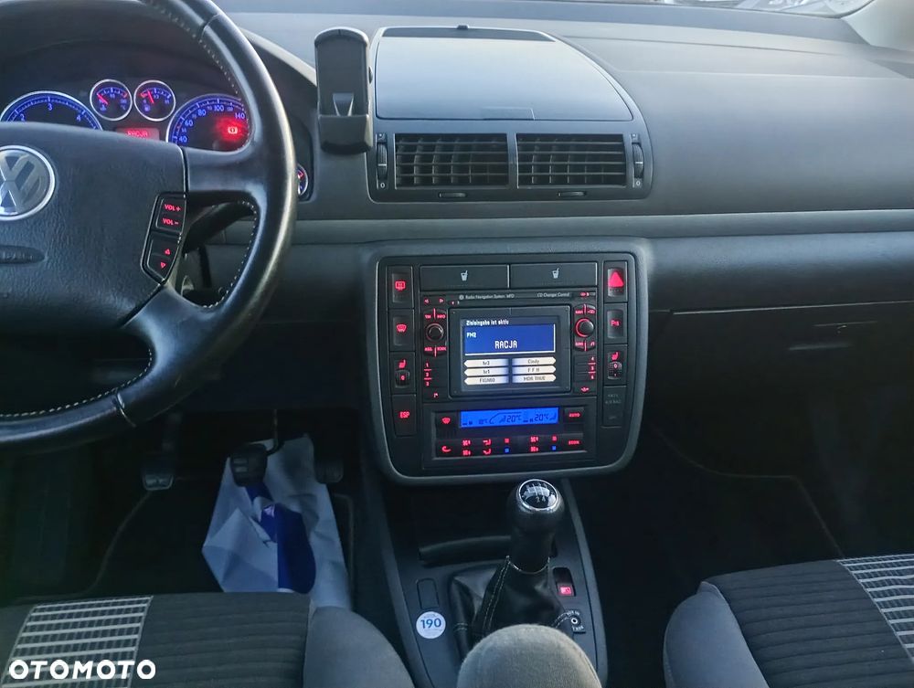 Volkswagen Sharan - 16