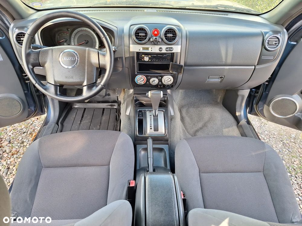 Isuzu D-Max 3.0d DC LS - 5