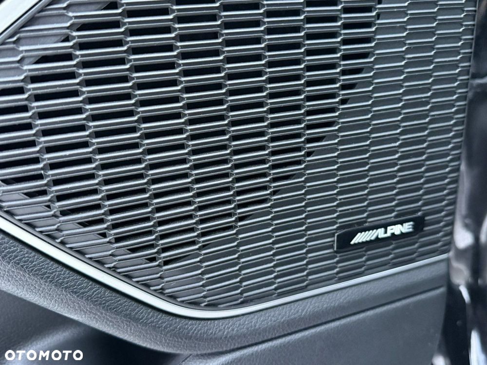 Jeep Grand Cherokee - 27