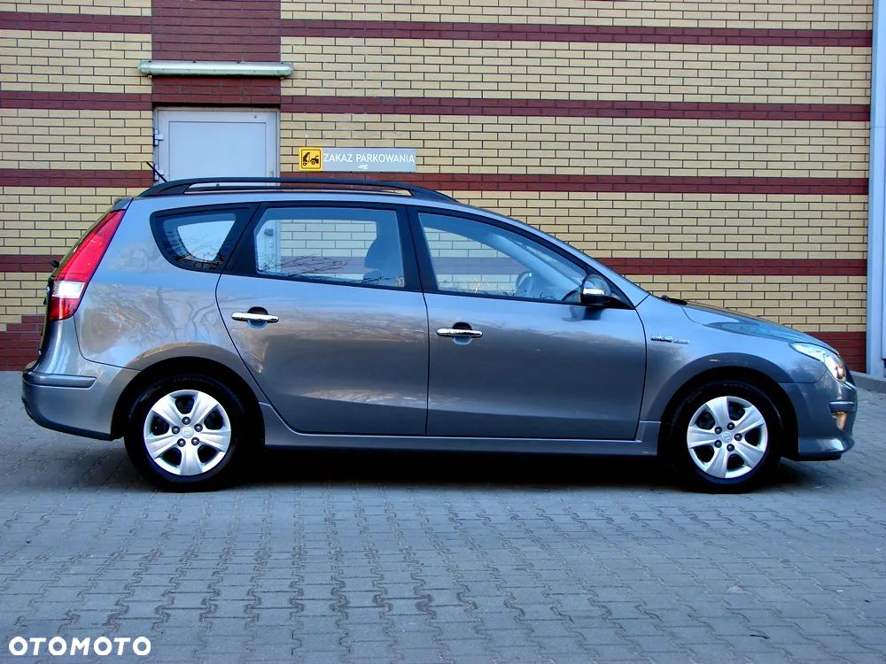 Hyundai i30 i30cw 1.4 blue Comfort - 14