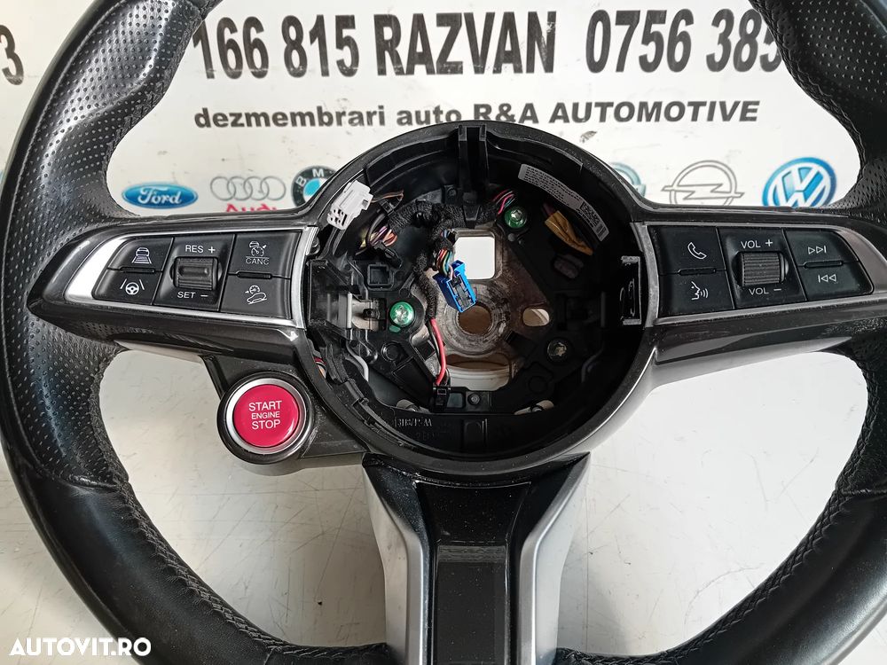 Volan Din Piele Cu Comenzi Alfa Stelvio Giulia Quadrifoglio Original Stare Foarte Buna An 2017-2022 - 6