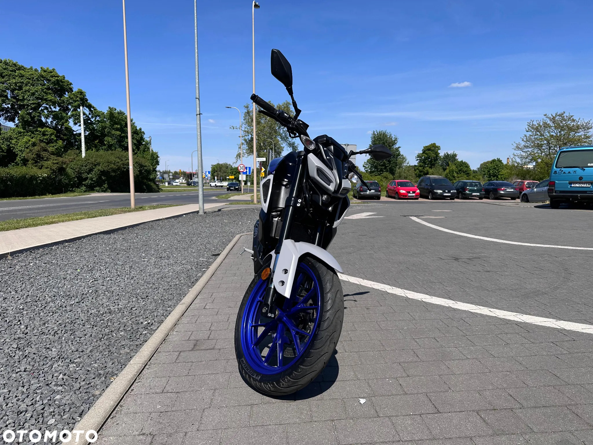 Yamaha MT - 19