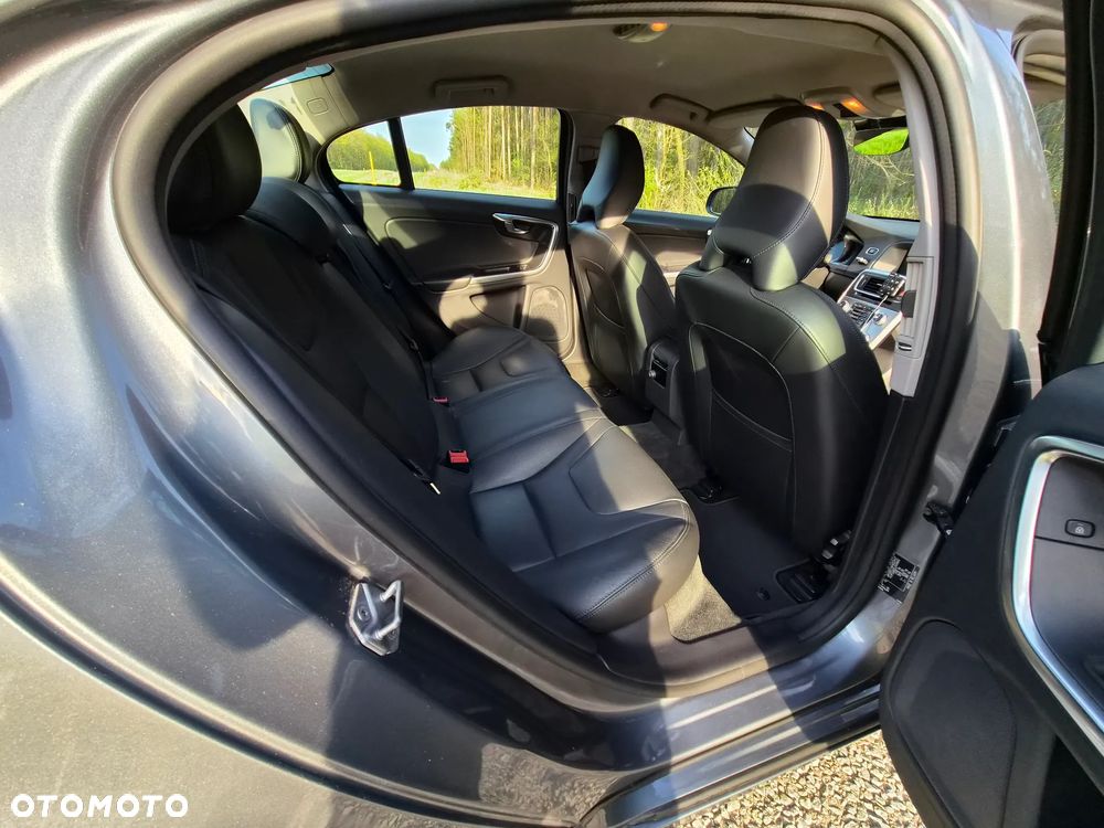 Volvo S60 D4 Drive-E Summum - 6