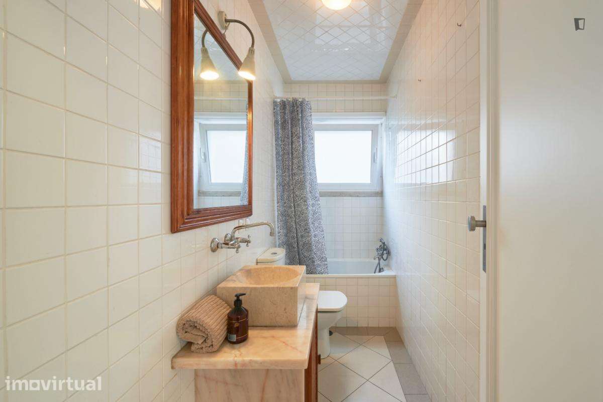 Quarto - localizado em Arroios Lisbon - Grande imagem: 2/25