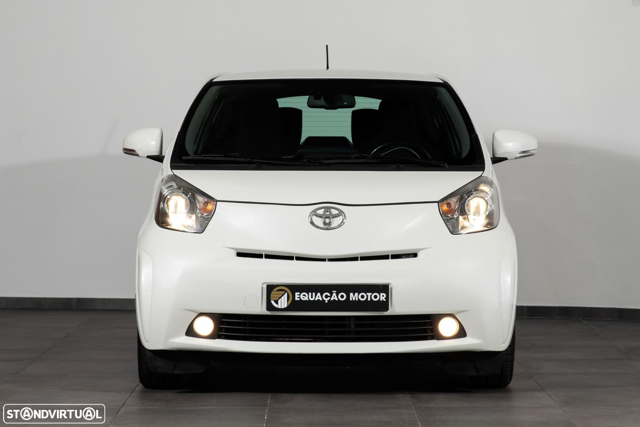 Toyota iQ 1.0 VVT-i - 4
