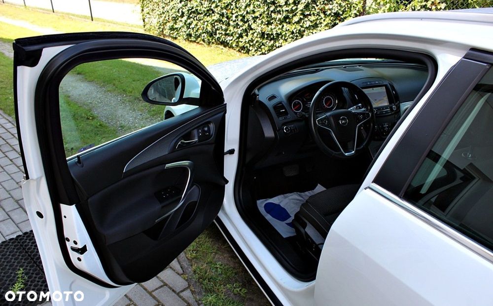 Opel Insignia - 10