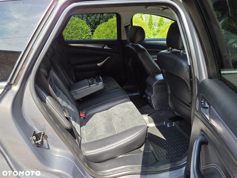 Ford Mondeo 2.0 TDCi Titanium - 24