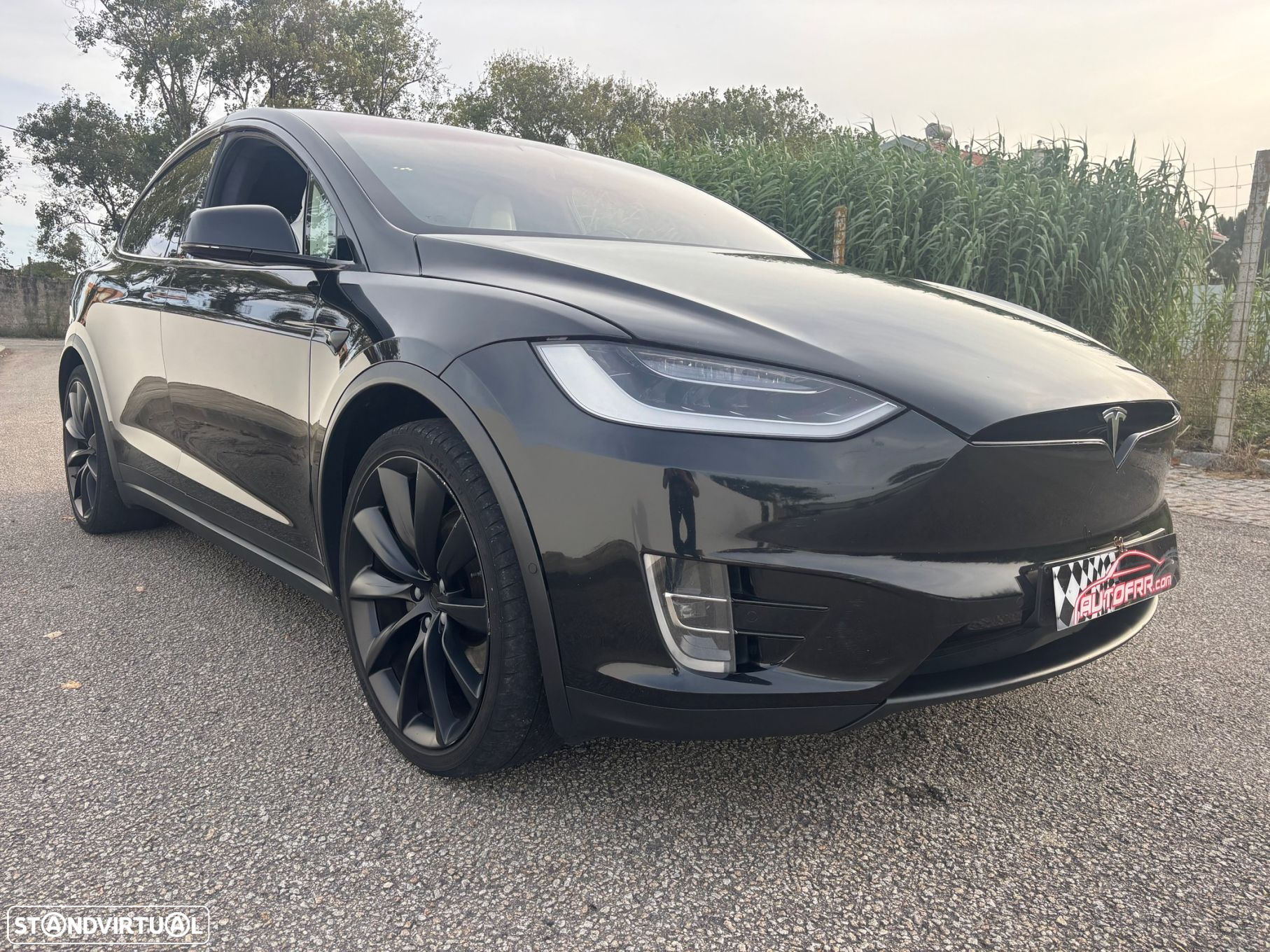 Tesla Model X 100 kWh Long Range Plus AWD - 3