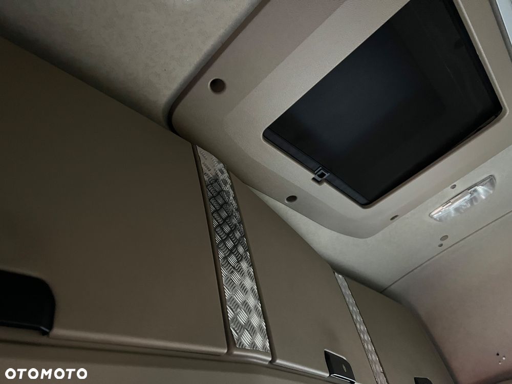 Mercedes-Benz 2546 GIGGASPACE ,firanka 7,80m - 27