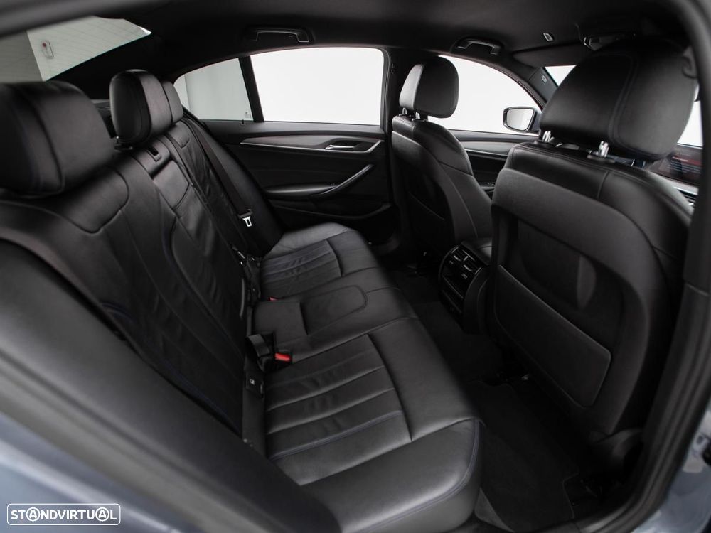 BMW 520 d Pack M Auto - 12