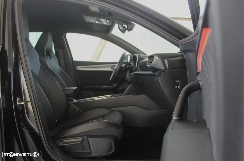 Cupra Leon ST 1.4 e-Hybrid VZ DSG - 13