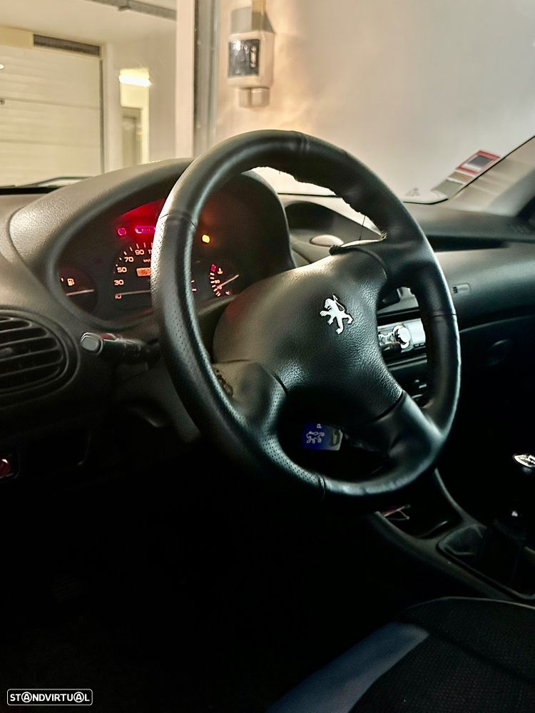 Peugeot 206 1.9 D XR Présence - 4