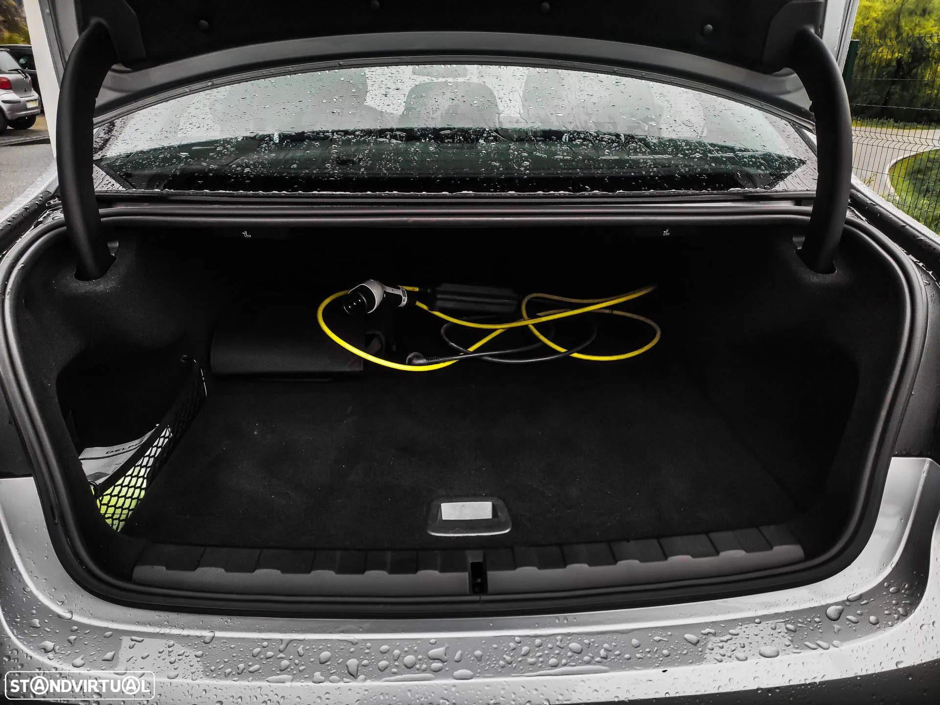 BMW 330 e Auto - 21