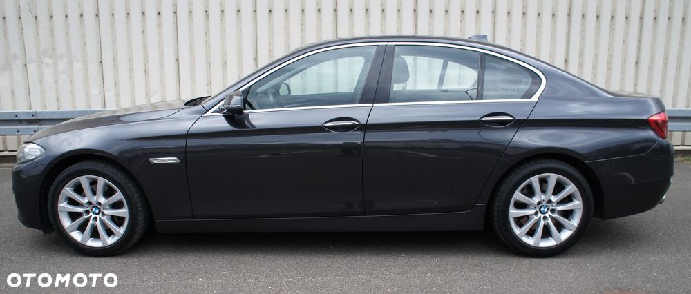 BMW Seria 5 520d xDrive Luxury Line - 3