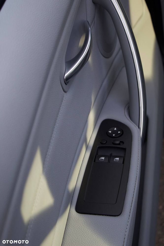 BMW Seria 1 135i - 19