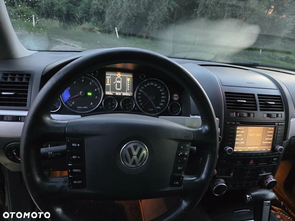 Volkswagen Touareg - 5