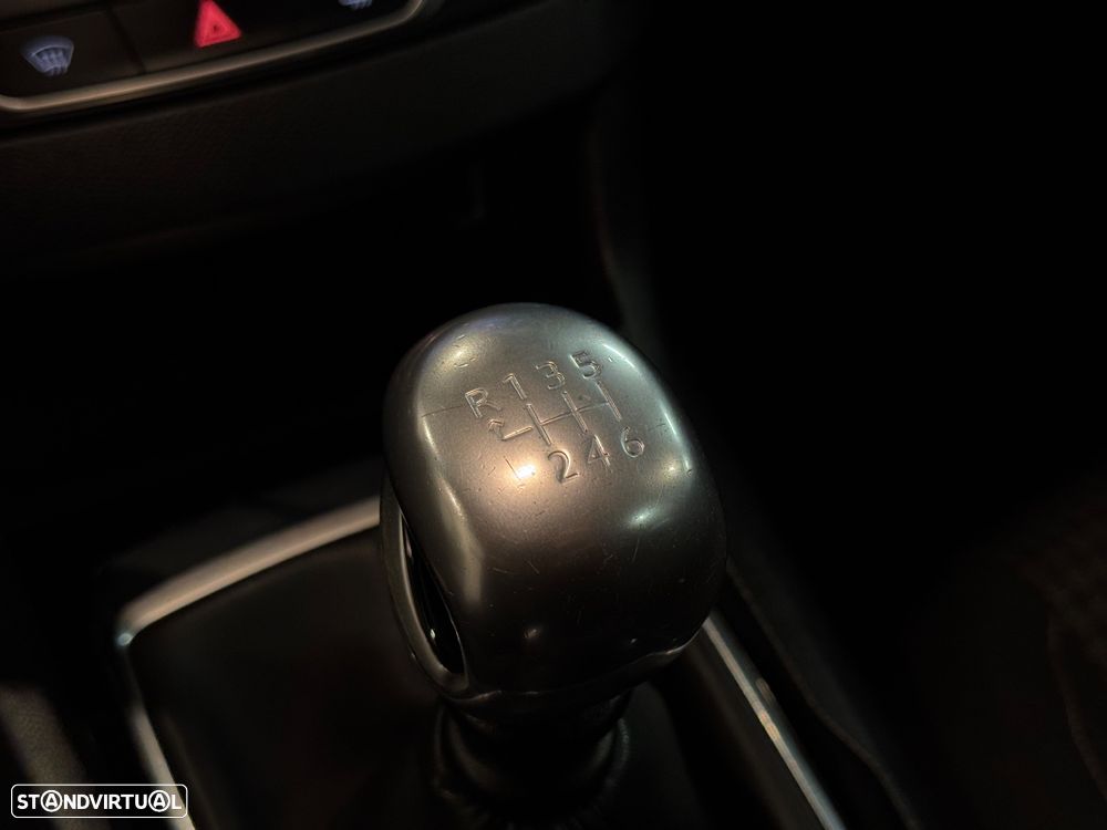 Peugeot 308 SW BlueHDi 130 Stop & Start Active - 23