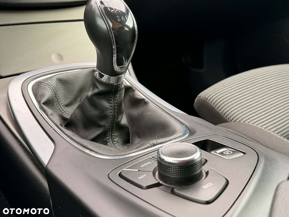 Opel Insignia 2.0 CDTI Sport - 22