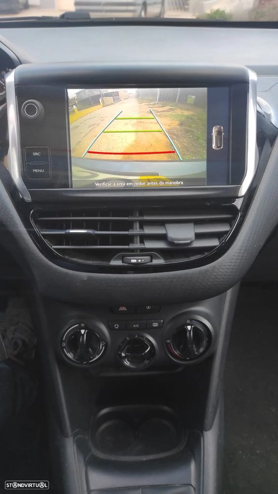 Peugeot 208 1.2 PureTech Style - 12