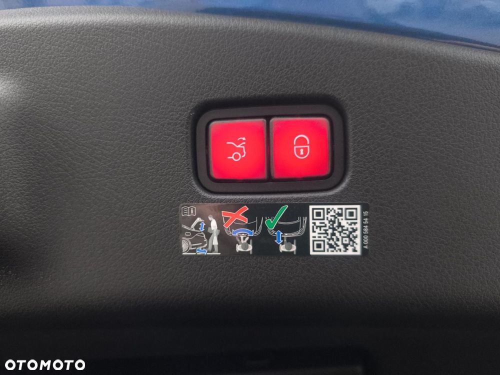 Mercedes-Benz CLE - 24