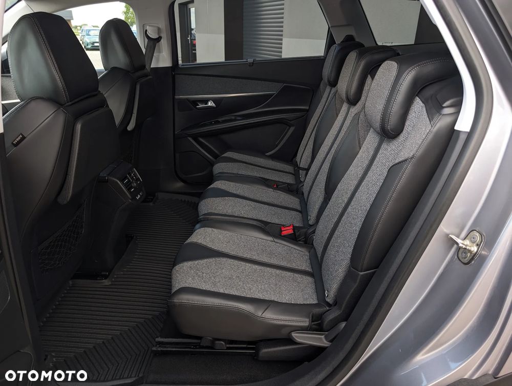 Peugeot 5008 2.0 BlueHDI Allure S&S - 35