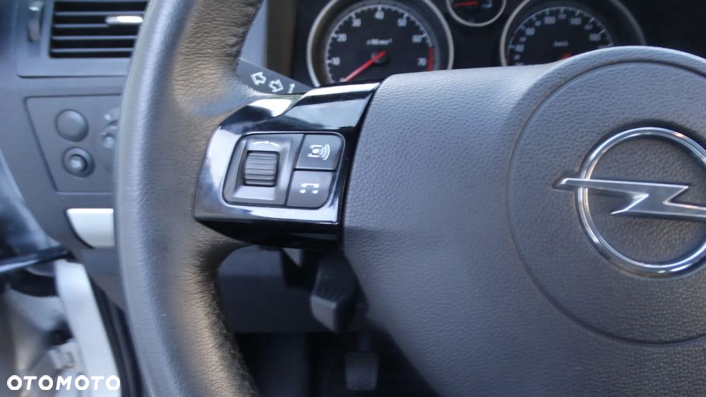 Opel Zafira 1.8 Essentia - 20