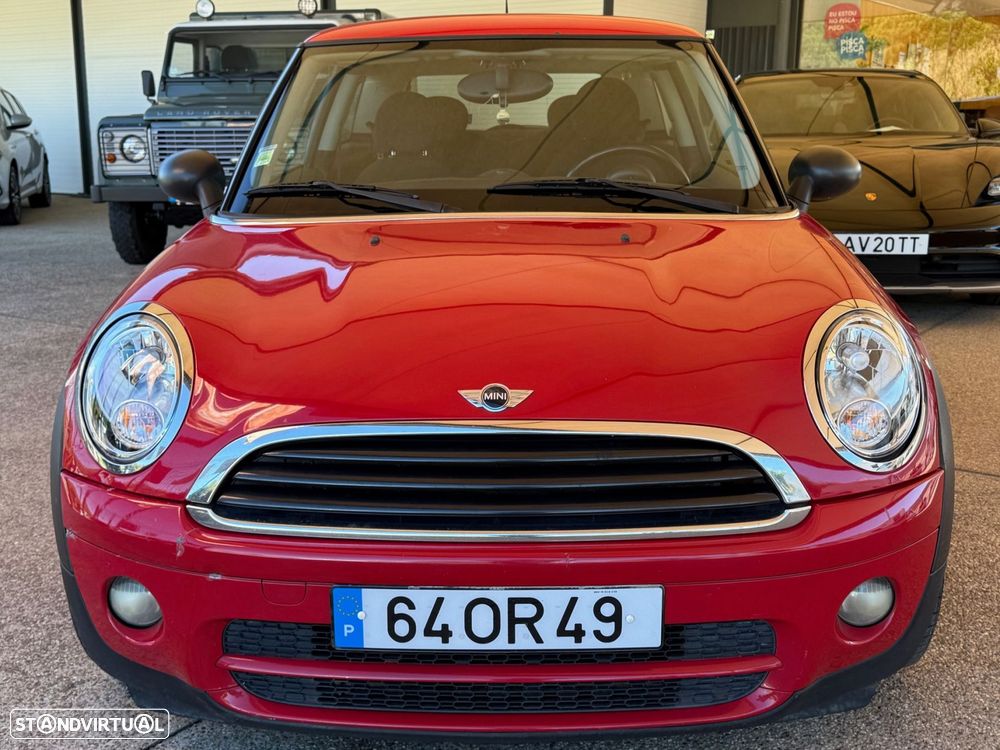 MINI 3 Portas One D - 18