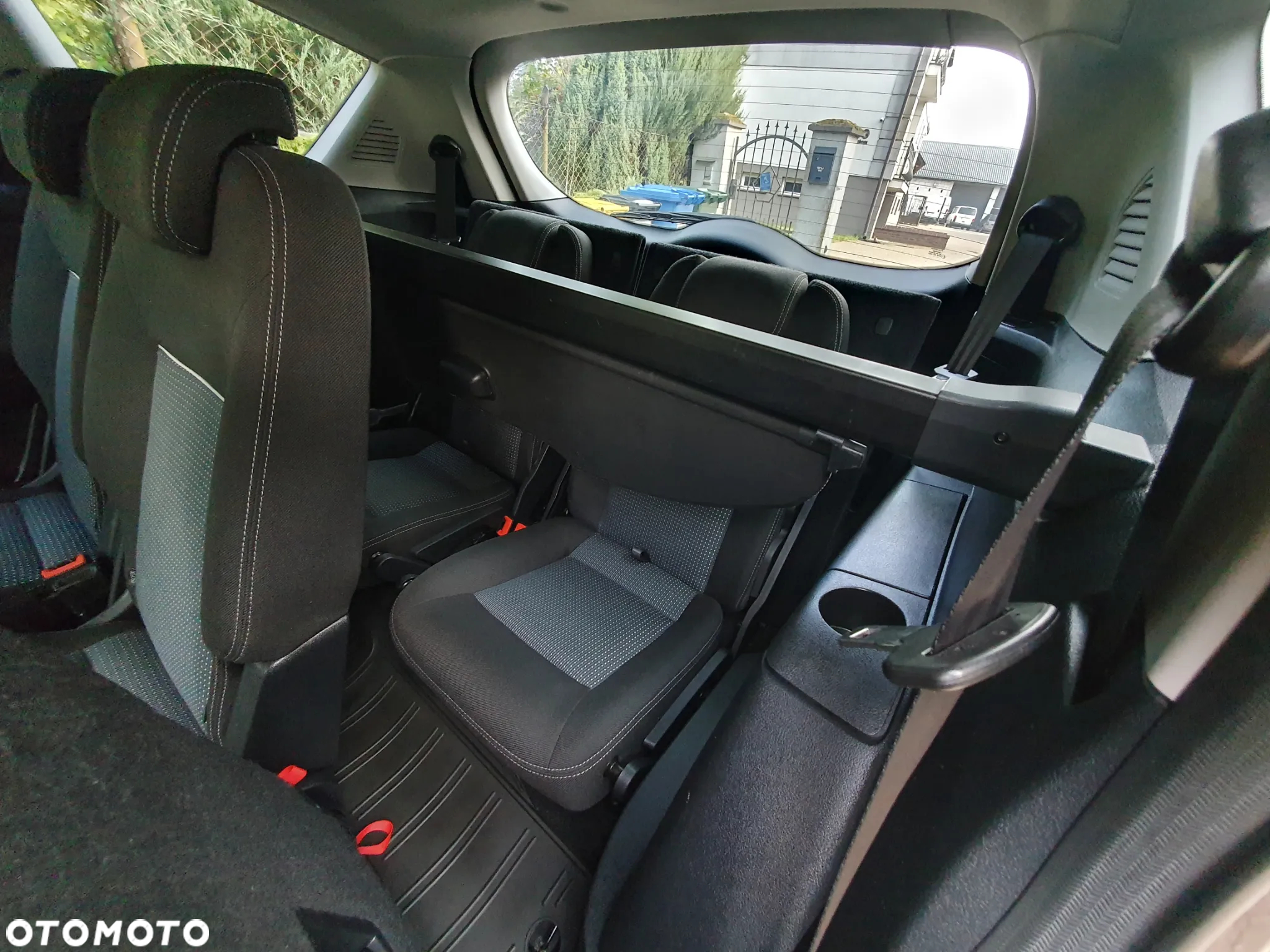 Ford S-Max 2.0 TDCi DPF Trend - 12