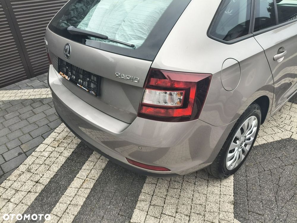 Skoda RAPID - 25