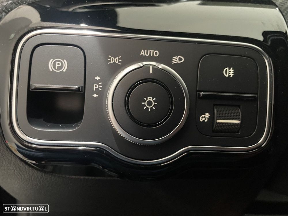 Mercedes-Benz CLA 180 d 8G-DCT Edition 2021 - 37