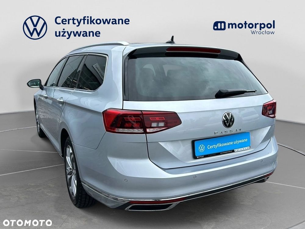 Volkswagen Passat Variant 2.0 TDI EVO Elegance DSG - 3