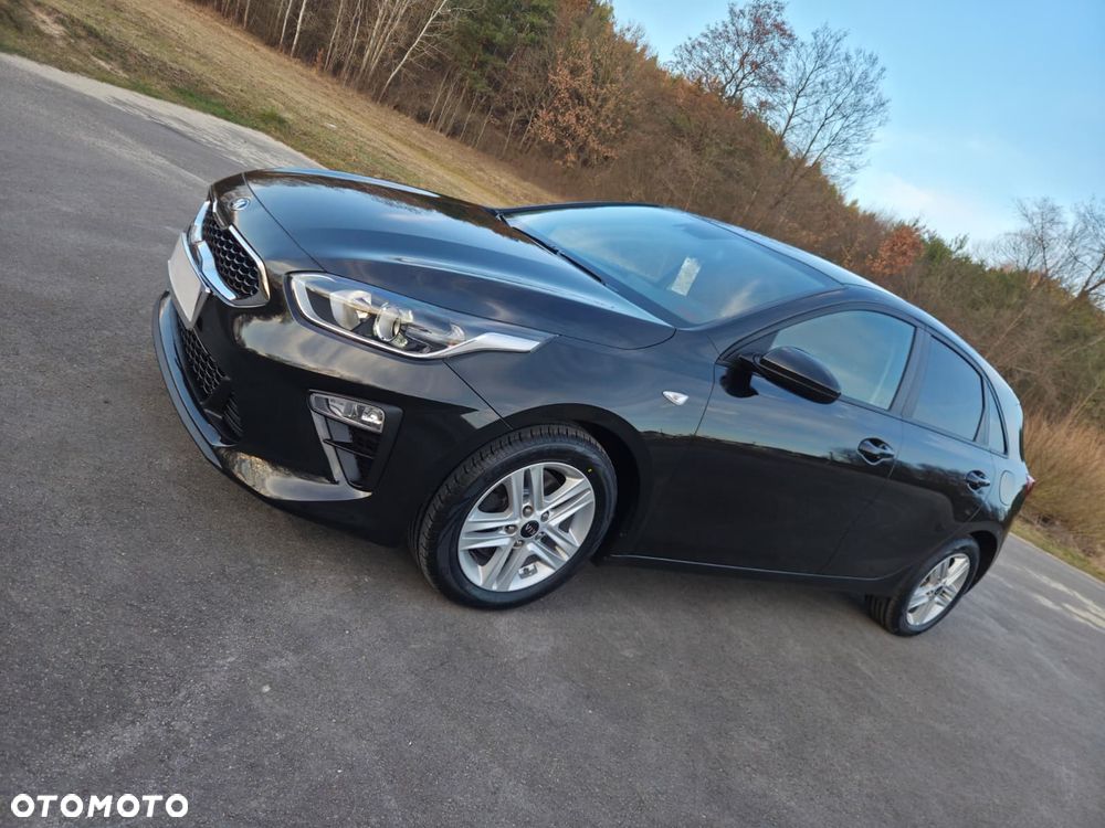 Kia Ceed 1.4 Attract - 12