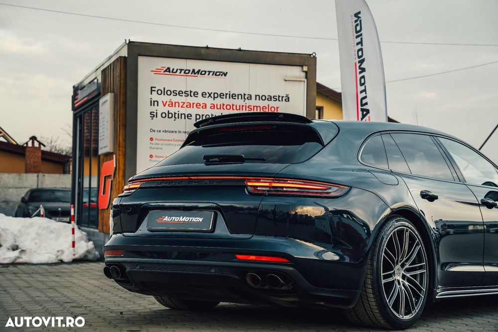 Porsche Panamera - 22