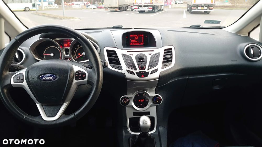 Ford Fiesta 1.4 TDCi Titanium - 11
