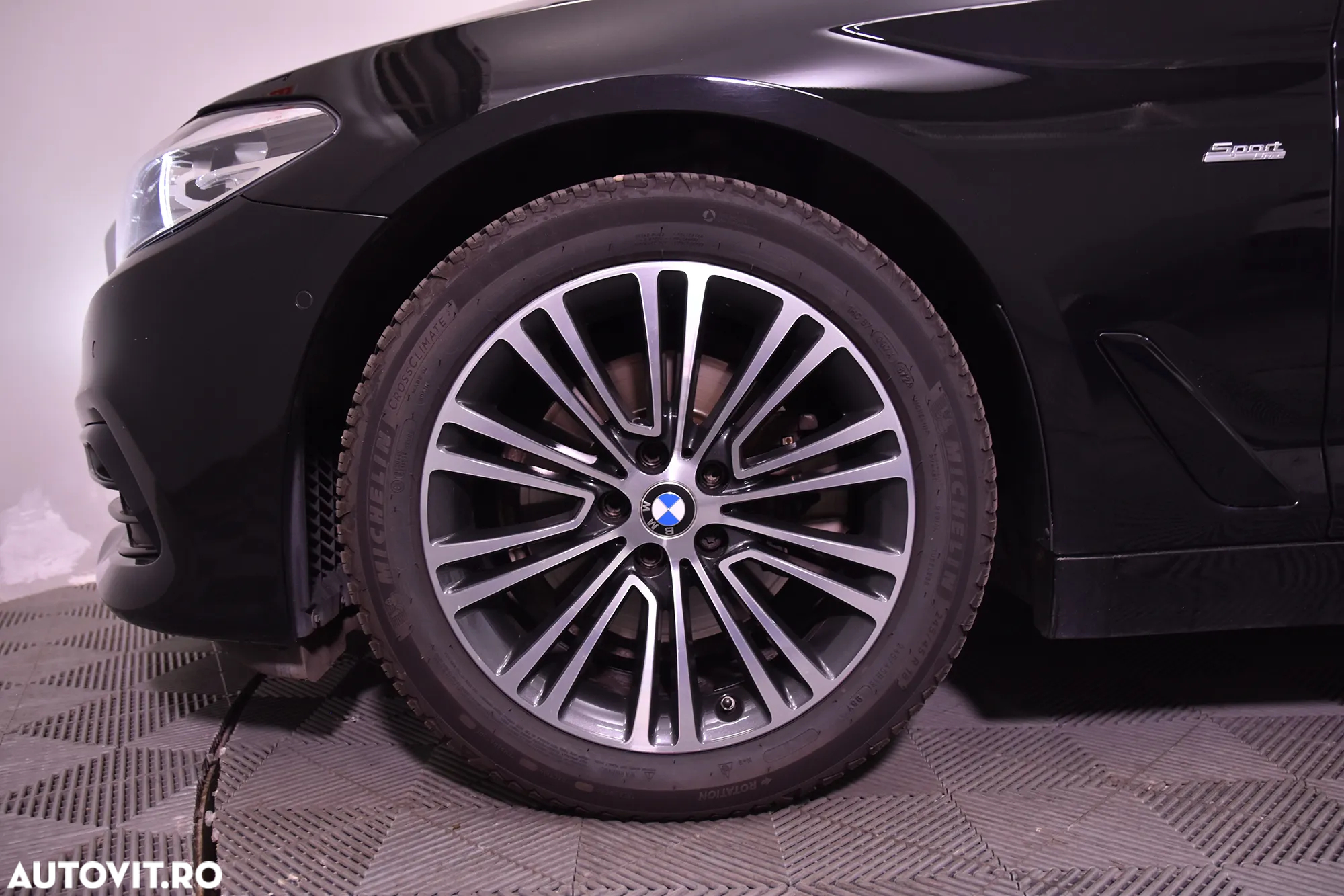 BMW Seria 5 520d Aut. Sport Line - 13