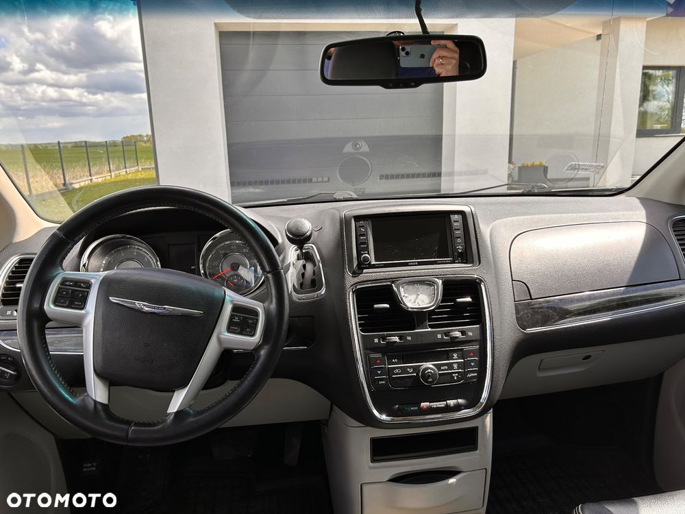 Chrysler Town & Country 3.6 Touring - 6