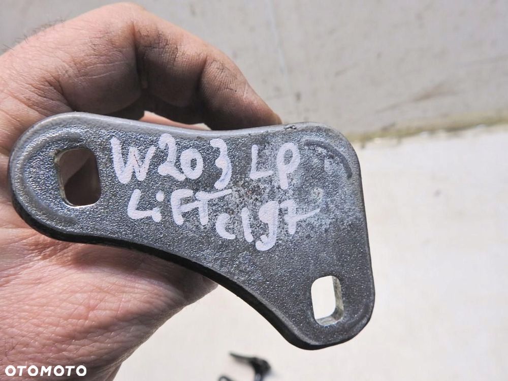 ZAWIAS ZAWIASY DRZWI LEWY PRZÓD C197 MERCEDES W203 LIFT - 2